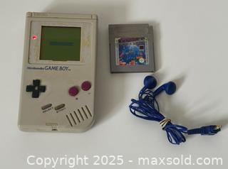 MaxSold Auction: Vintage Nintendo Game Boy Console 1989  - Toronto (Ontario, Canada) SELLER MANAGED Estate Sale Online Auction -  Magnetic Drive