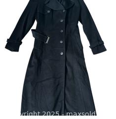 MaxSold Auction: WOWAN STRENESSE GABRIELE STREHLE COAT  - Toronto (Ontario, Canada) SELLER MANAGED Estate Sale Online Auction -  Magnetic Drive