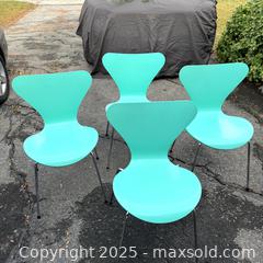 MaxSold Auction:  4 x Series 7™ chairs - Denmark - Toronto (Ontario, Canada) SELLER MANAGED Reseller Online Auction - Greengrove Crescent