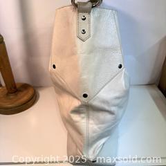 MaxSold Auction: Club Monaco leather purse - Toronto (Ontario, Canada) SELLER MANAGED Reseller Online Auction - Greengrove Crescent