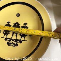 MaxSold Auction: platters - Toronto (Ontario, Canada) SELLER MANAGED Reseller Online Auction - Greengrove Crescent