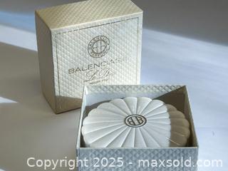 MaxSold Auction: 1960s Balenciaga Le Dix body powder compact (Empty) - Toronto (Ontario, Canada) SELLER MANAGED Downsizing Online Auction - Nassau Street