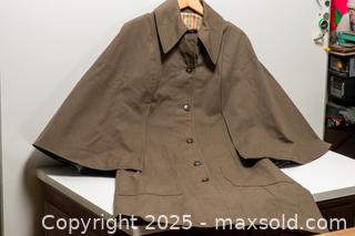 MaxSold Auction: 1960s Le Clan Cotton Cape Coat. Size 10 - Never worn - Toronto (Ontario, Canada) SELLER MANAGED Downsizing Online Auction - Nassau Street
