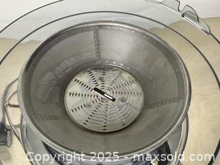 MaxSold Auction: Breville Juice Fountain BJE200XL - Toronto (Ontario, Canada) SELLER MANAGED Downsizing Online Auction - Nassau Street