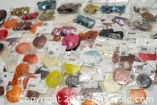 MaxSold Auction: Coloured Shells for Jewelry Making  - Toronto (Ontario, Canada) SELLER MANAGED Downsizing Online Auction - Nassau Street