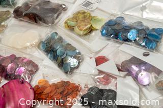 MaxSold Auction: Coloured Shells for Jewelry Making  - Toronto (Ontario, Canada) SELLER MANAGED Downsizing Online Auction - Nassau Street