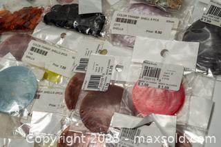 MaxSold Auction: Coloured Shells for Jewelry Making  - Toronto (Ontario, Canada) SELLER MANAGED Downsizing Online Auction - Nassau Street