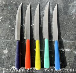MaxSold Auction: Fiesta Merengue Steak Cutting Utensils and Flatware - Toronto (Ontario, Canada) SELLER MANAGED Downsizing Online Auction - Nassau Street