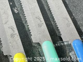 MaxSold Auction: Fiesta Merengue Steak Cutting Utensils and Flatware - Toronto (Ontario, Canada) SELLER MANAGED Downsizing Online Auction - Nassau Street