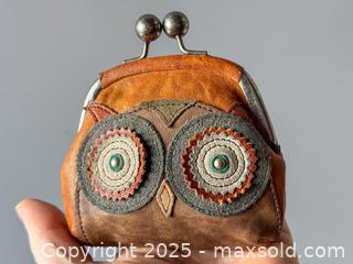 MaxSold Auction: FOSSIL Owl Coin Purse - Toronto (Ontario, Canada) SELLER MANAGED Downsizing Online Auction - Nassau Street