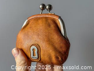 MaxSold Auction: FOSSIL Owl Coin Purse - Toronto (Ontario, Canada) SELLER MANAGED Downsizing Online Auction - Nassau Street