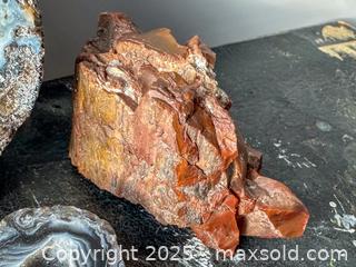 MaxSold Auction: Geodes and Petrified Wood - Toronto (Ontario, Canada) SELLER MANAGED Downsizing Online Auction - Nassau Street