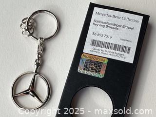 MaxSold Auction: Mercedes Benz Keyring - NEW - Toronto (Ontario, Canada) SELLER MANAGED Downsizing Online Auction - Nassau Street