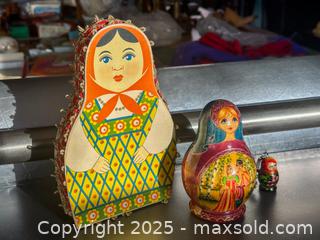 MaxSold Auction: Nesting Dolls and Box and Keychain - Toronto (Ontario, Canada) SELLER MANAGED Downsizing Online Auction - Nassau Street