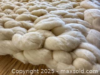 MaxSold Auction: Ohhio Braid Thick Knit Merino Wool Blanket - Toronto (Ontario, Canada) SELLER MANAGED Downsizing Online Auction - Nassau Street