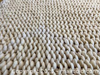 MaxSold Auction: Ohhio Braid Thick Knit Merino Wool Blanket - Toronto (Ontario, Canada) SELLER MANAGED Downsizing Online Auction - Nassau Street