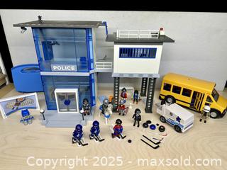MaxSold Auction: Playmobil Police / Hockey / Misc - Toronto (Ontario, Canada) SELLER MANAGED Downsizing Online Auction - Nassau Street