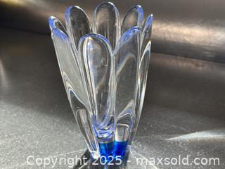 MaxSold Auction: Scandinavian Orrefors Crystal Vase, signed - Toronto (Ontario, Canada) SELLER MANAGED Downsizing Online Auction - Nassau Street