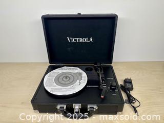 MaxSold Auction: Victrola Journey Bluetooth Portable Suitcase Record Player NEW - Toronto (Ontario, Canada) SELLER MANAGED Downsizing Online Auction - Nassau Street