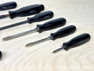 MaxSold Auction: Vintage SNAP-ON Hand Tools - Toronto (Ontario, Canada) SELLER MANAGED Downsizing Online Auction - Nassau Street