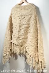 MaxSold Auction: Vintage Wool Knit Poncho - Toronto (Ontario, Canada) SELLER MANAGED Downsizing Online Auction - Nassau Street