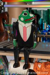 MaxSold Auction: Wood Frog in Tuxedo - Toronto (Ontario, Canada) SELLER MANAGED Downsizing Online Auction - Nassau Street