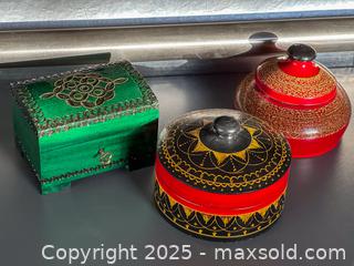 MaxSold Auction: Wooden Trinket Boxes - Toronto (Ontario, Canada) SELLER MANAGED Downsizing Online Auction - Nassau Street