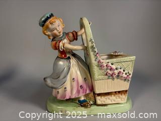 MaxSold Auction: (3) Antique Porcelain Planter Pots  - Toronto (Ontario, Canada) SELLER MANAGED Reseller Online Auction -  Chesswood Drive