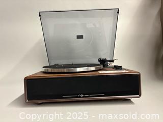 MaxSold Auction: One #1-AD07US02 Turntable - Toronto (Ontario, Canada) SELLER MANAGED Reseller Online Auction -  Chesswood Drive