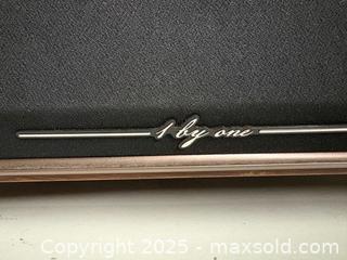 MaxSold Auction: One #1-AD07US02 Turntable - Toronto (Ontario, Canada) SELLER MANAGED Reseller Online Auction -  Chesswood Drive