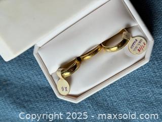 MaxSold Auction: 10k GF &#39;Deadstock&#39; Bands - Hamilton (Ontario, Canada) SELLER MANAGED Estate Sale Online Auction - Gertrude Street