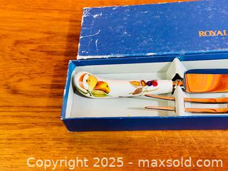 MaxSold Auction: Vintage Royal Worcester Evesham Carving Set - Hamilton (Ontario, Canada) SELLER MANAGED Estate Sale Online Auction - Gertrude Street