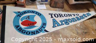 MaxSold Auction: Sports Memorabilia Lot - North Bay (Ontario, Canada) SELLER MANAGED Downsizing Online Auction - Campbell Avenue