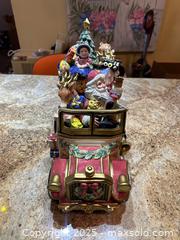 MaxSold Auction: Fitz and Floyd Signature Santa Car Cookie Jar - St. Petersburg (Florida, USA) SELLER MANAGED Estate Sale Online Auction - Sunshine Skyway Lane (CONDO)