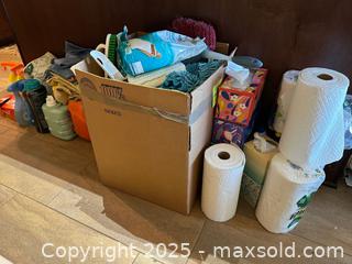 MaxSold Auction: Household Laundry &#38; Cleaning Supplies Bundle (Lot) - St. Petersburg (Florida, USA) SELLER MANAGED Estate Sale Online Auction - Sunshine Skyway Lane (CONDO)