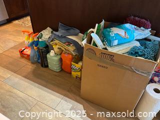 MaxSold Auction: Household Laundry &#38; Cleaning Supplies Bundle (Lot) - St. Petersburg (Florida, USA) SELLER MANAGED Estate Sale Online Auction - Sunshine Skyway Lane (CONDO)