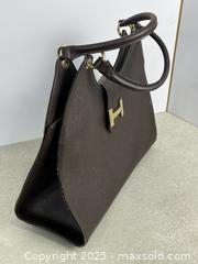 MaxSold Auction: Lavinial Genuine Leather Italian Made Hand Bag with Gold-Tone Accents - Cobourg (Ontario, Canada) SELLER MANAGED Downsizing Online Auction - Burnham Street