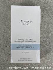 MaxSold Auction: NEW Anew Clean by Avon Cleansing Brush Head Refills For All Skin Types - Cobourg (Ontario, Canada) SELLER MANAGED Downsizing Online Auction - Burnham Street