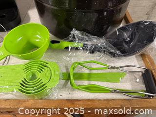 MaxSold Auction: Canning set, keurig, and dish towels - North Cowichan (British Columbia, Canada) SELLER MANAGED Downsizing Online Auction - Maple Bay