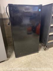 MaxSold Auction: Small fridge - North Cowichan (British Columbia, Canada) SELLER MANAGED Downsizing Online Auction - Maple Bay