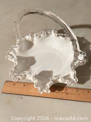 MaxSold Auction: Vintage Fenton - Maple Glen (Pennsylvania, USA) SELLER MANAGED Reseller Online Auction - Salaway Court