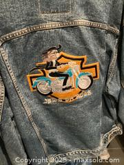 MaxSold Auction: Assorted men&#39;s clothing sizes large, extra large - Los Angeles (California, USA) PARTNER MANAGED Moving Online Auction - Kirkwood Drive