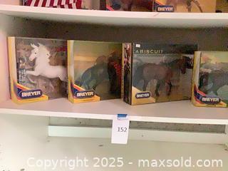 MaxSold Auction: Breyer Collectible Horses - Lot of 4 (Boxed) - Los Angeles (California, USA) PARTNER MANAGED Moving Online Auction - Kirkwood Drive