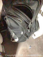 MaxSold Auction: Golf Bag &#38; Golf Clubs - Los Angeles (California, USA) PARTNER MANAGED Moving Online Auction - Kirkwood Drive