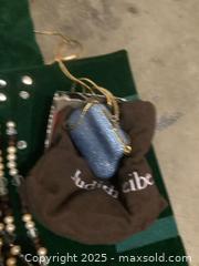 MaxSold Auction: Judith Lieber, and costume jewelry - Los Angeles (California, USA) PARTNER MANAGED Moving Online Auction - Kirkwood Drive