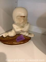 MaxSold Auction: McCoy Vintage Mid-century cookie jars football and baseball theme - Los Angeles (California, USA) PARTNER MANAGED Moving Online Auction - Kirkwood Drive