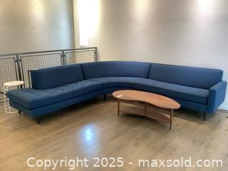 MaxSold Auction: Mid Century Style Blue Teal Curved Sectional Sofa, 3-Piece Woven Fabric - Los Angeles (California, USA) PARTNER MANAGED Moving Online Auction - Kirkwood Drive