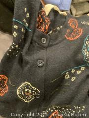 MaxSold Auction: Size small women&#39;s sweaters - Los Angeles (California, USA) PARTNER MANAGED Moving Online Auction - Kirkwood Drive