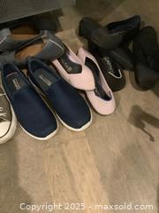 MaxSold Auction: Women women&#39;s and men&#39;s shoes - Los Angeles (California, USA) PARTNER MANAGED Moving Online Auction - Kirkwood Drive