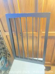 MaxSold Auction:  Baby/ Pet gate - Kingston (Ontario, Canada) SELLER MANAGED Downsizing Online Auction -  Terry Fox Drive (STORAGE)